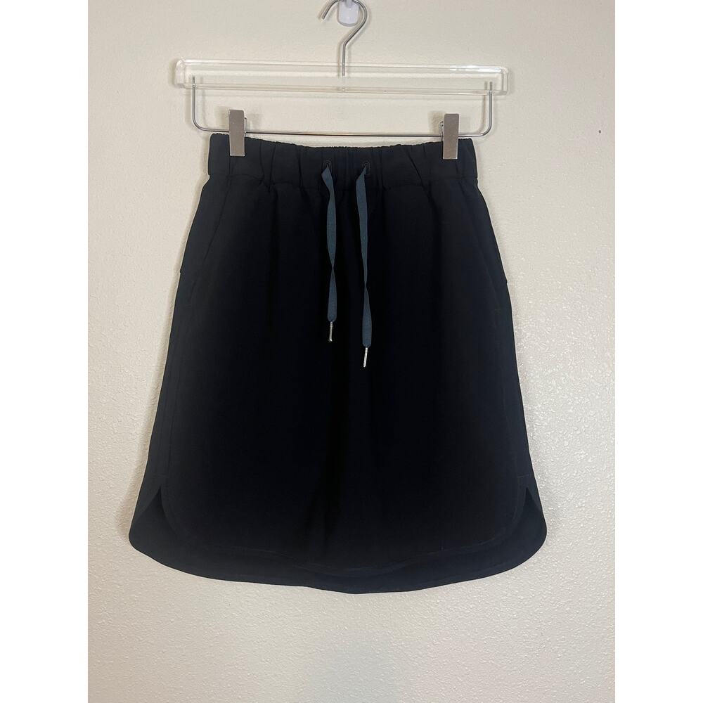 Lululemon On the Fly Skirt Size 4
